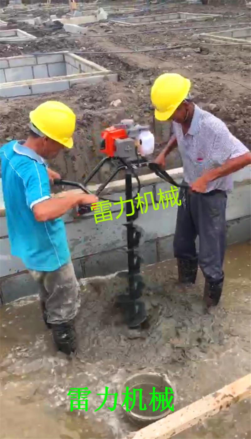 清樁機(jī)讓管樁掏泥土如此簡(jiǎn)單