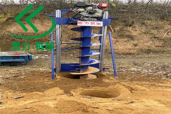 軌道式栽電線桿挖坑機山地打洞螺旋鉆 軌道式栽電線桿挖坑機山地打洞螺旋鉆